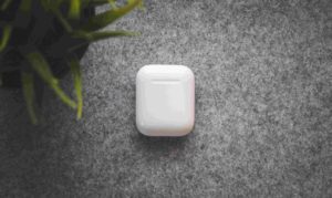 Apple AirPods Deals-min