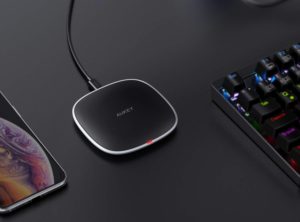 _AUKEY Wireless Charger Qi Certified-min (1)