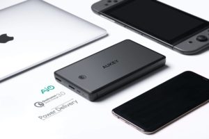 AUKEY USB C 30000mAh Power Bank-min