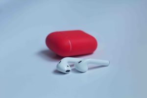 Apple AirPods 2 Deals Appletech-min