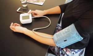 iHealth Track Wireless Blood Pressure Monitor Bluetooth Blood Pressure Cuff-min