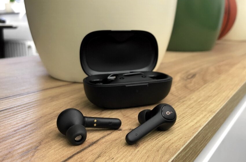 Anker Soundcore Life P2 True Wireless Earbuds-min