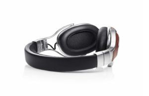 Denon AH-MM400 Music Maniac Over-Ear Headphones-min