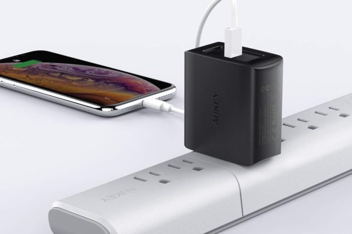 AUKEY USB C Charger-min
