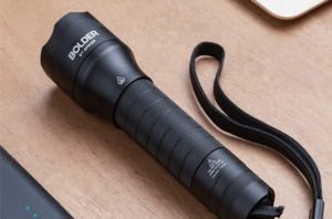 Anker Bolder UV flashlight Rechargeable-min