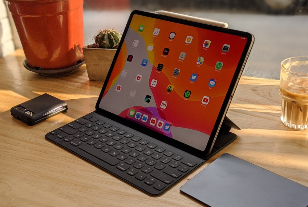 Pickup 12.9inch iPad Pro Magic Keyboard From Amazon At Just 329 (5