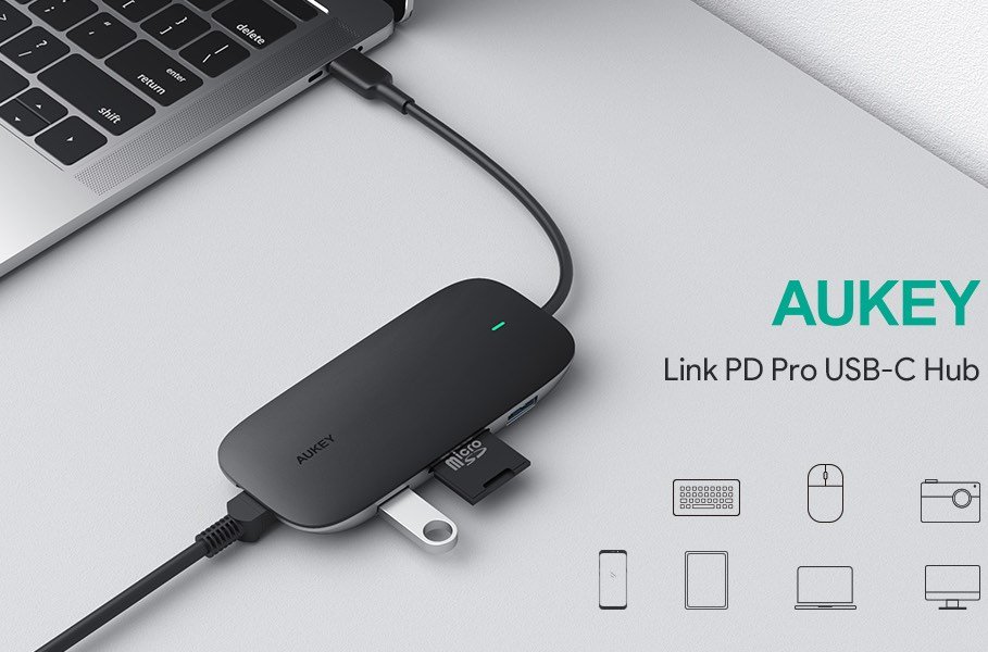 Aukey 8 in 1 USB-C Hub