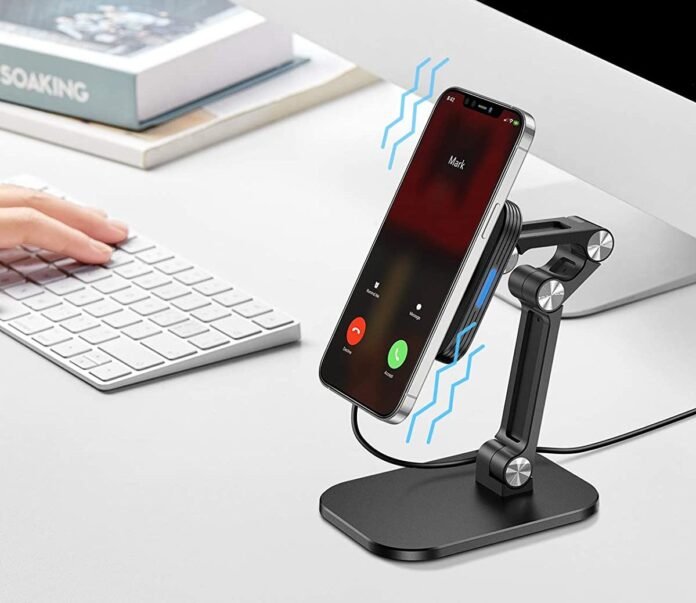 ESR HaloLoack Magnetic Charging Stand