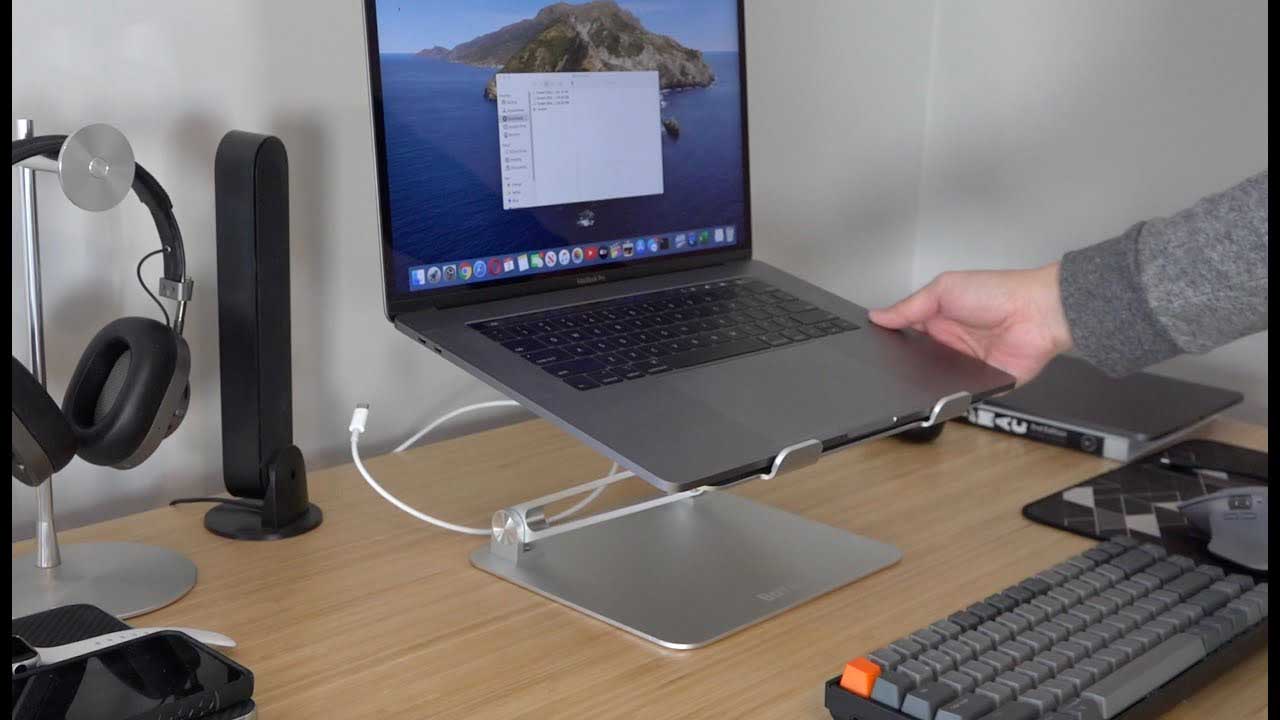 Boyata Adjustable Ergonomic Laptop Holder 