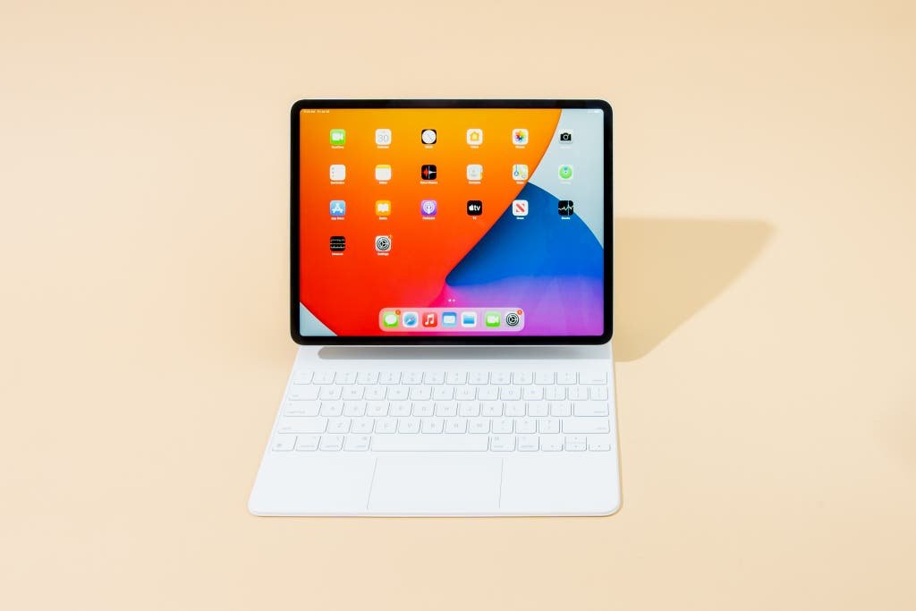 Apple Magic Keyboard (for iPad Pro 12.9-inch - 5th Generation) - US English- White