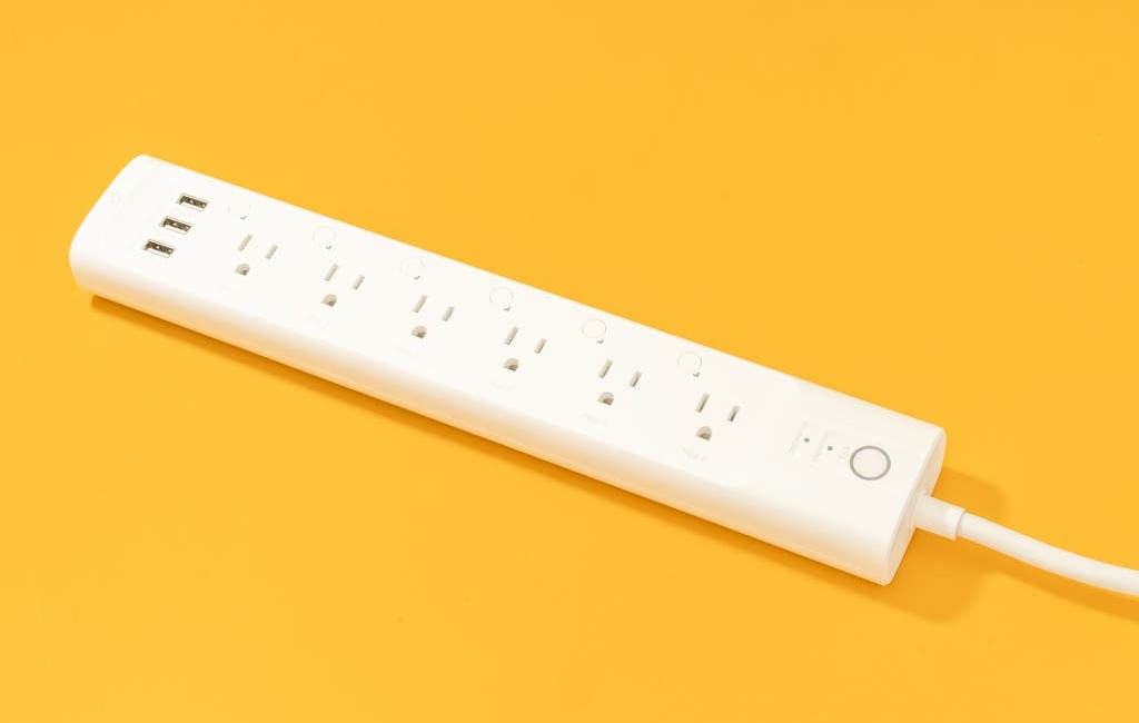Kasa Smart Plug Power Strip HS300