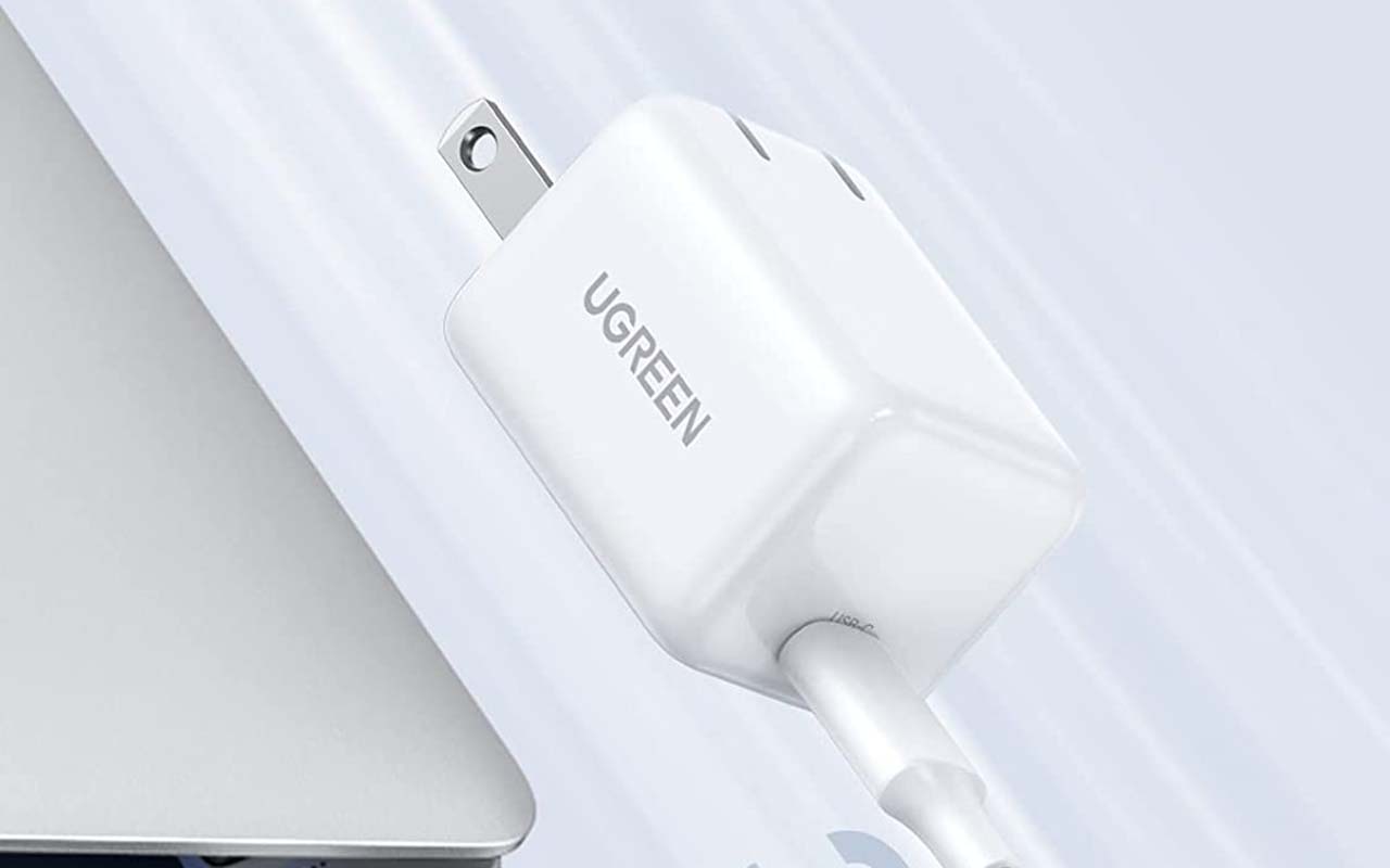 UGREEN's AceCube 30W USB-C Charger