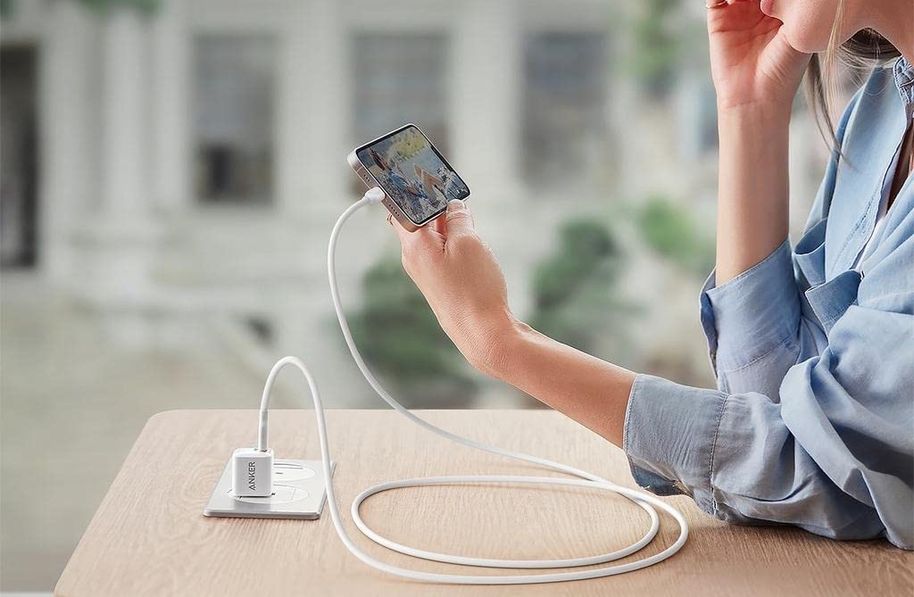 Anker USB C Charger 20W with lightning cord