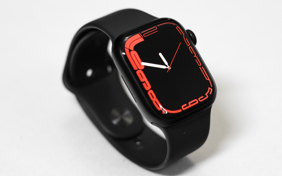 Apple Watch Series 7 GPS 41mm in Aluminum Case