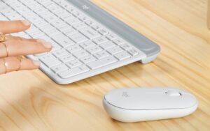 Logitech MK470 Slim Wireless Keyboard and Mouse Combo