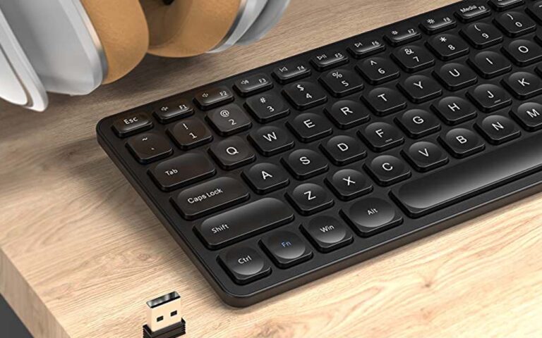 Arteck 2.4G Wireless Ultra Slim Full Size Keyboard