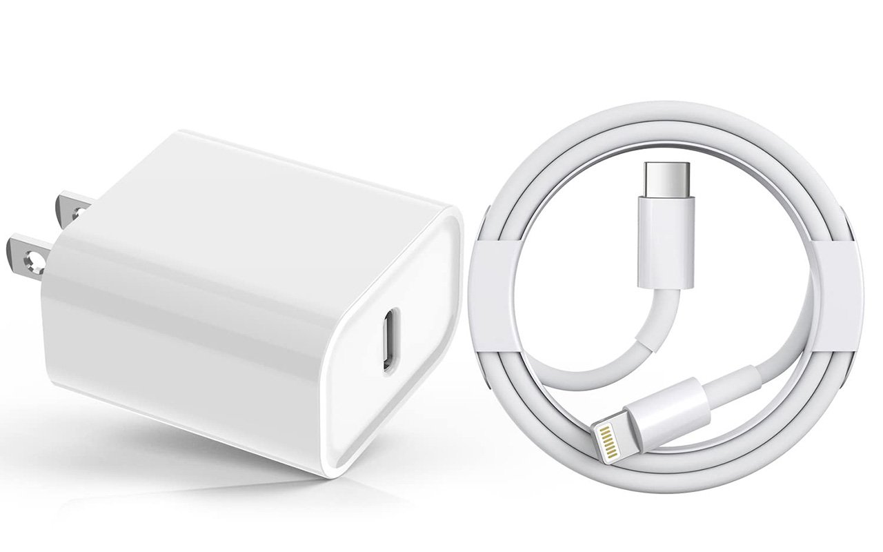 DelTucci 20W USB-C Charger With Lightning Cable